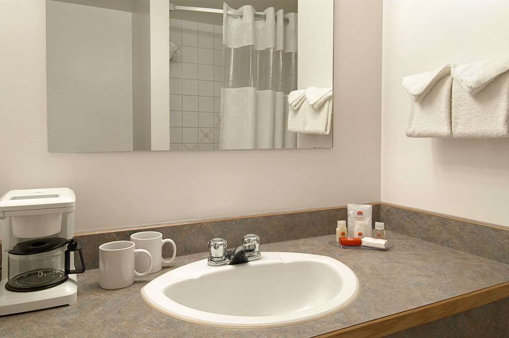 Ramada Limited Dawson Creek 호텔 객실 사진